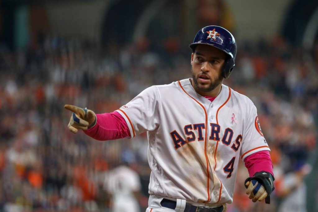 Astros pegan cinco jonrones y dan la vuelta para vencer por 9-8 a