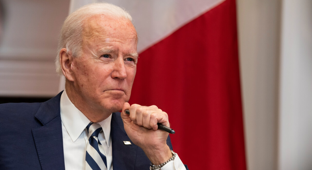 Biden Firma Una Orden Sobre Ciberseguridad Tras El Ataque Al Oleoducto