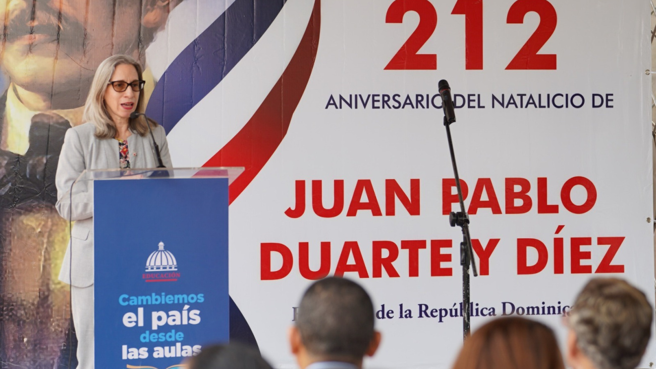 Minerd inicia celebración del 212 aniversario del natalicio de Duarte