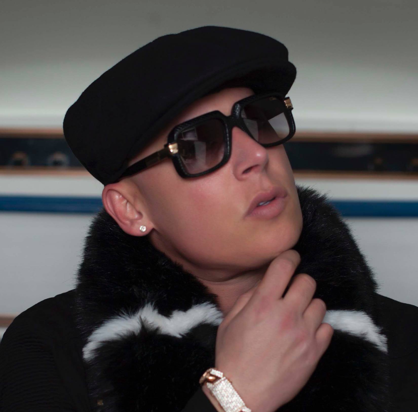 Cosculluela se enfrenta en la redes con Yankee, Residente, Anuel AA y Kendo  - Z 101 Digital