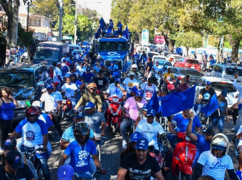 Tigres del Licey realiza caravana para celebrar triunfo en b isbol