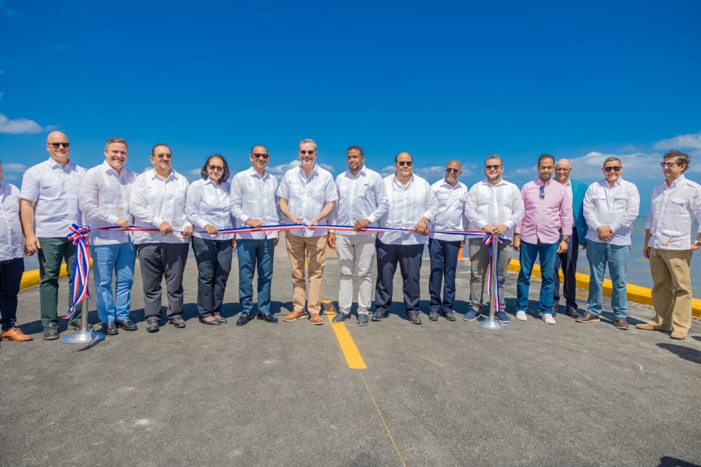 Abinader Inaugura Cuatro Obras En Hato Mayor Y El Seibo Z 101 Digital 1132