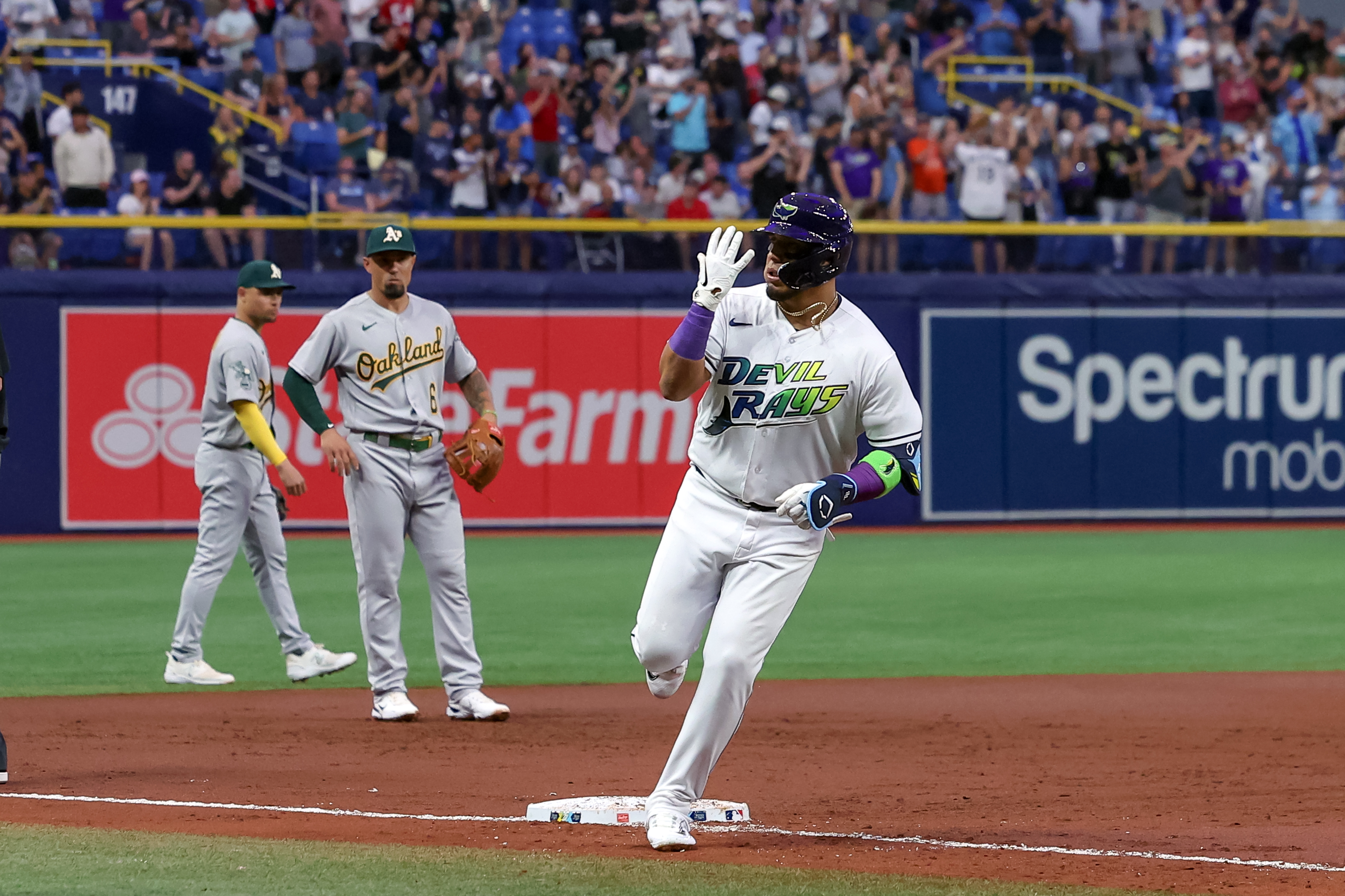 MLB: Christian Bethancourt con gran ofensiva en la victoria de Oakland